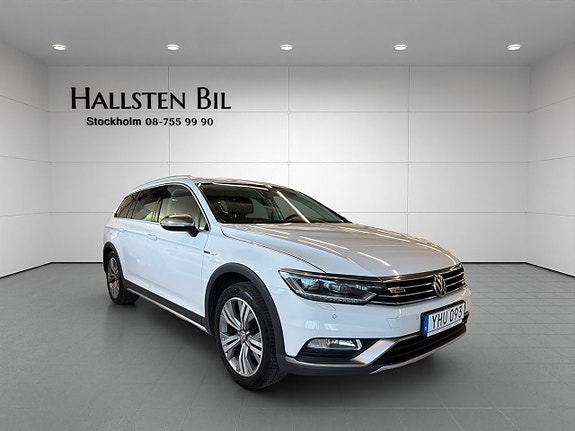 Volkswagen Passat Alltrack 5 of 26