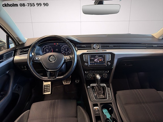 Volkswagen Passat Alltrack 13 of 26