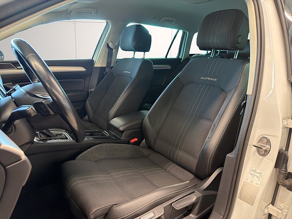 Volkswagen Passat Alltrack 11 of 26