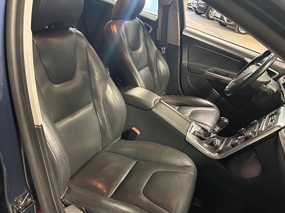 Volvo V60 7 of 9