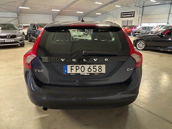 Volvo V60 5 of 9