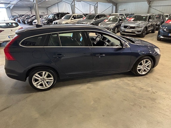 Volvo V60 3 of 9