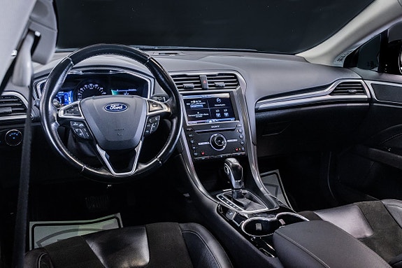 Ford Mondeo 20 of 25