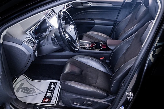 Ford Mondeo 15 of 25