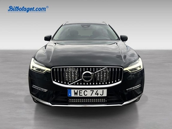 Volvo XC60 2 of 5