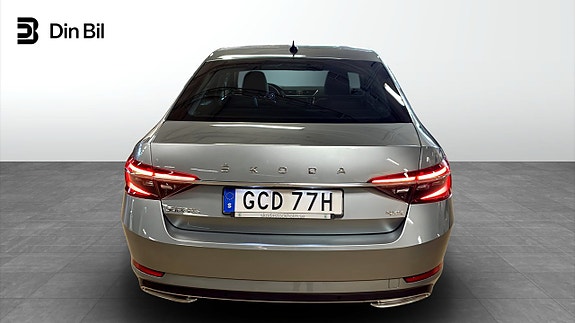 Skoda Superb 5 of 5