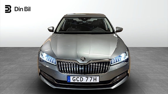 Skoda Superb 4 of 5