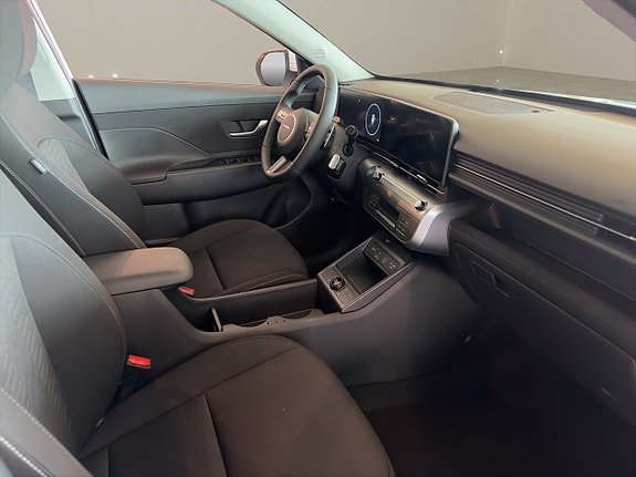 Hyundai Kona 12 of 14