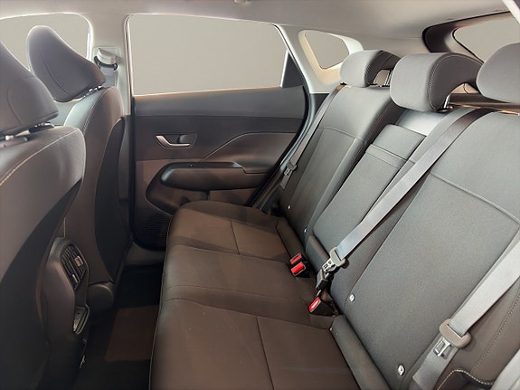 Hyundai Kona 13 of 14