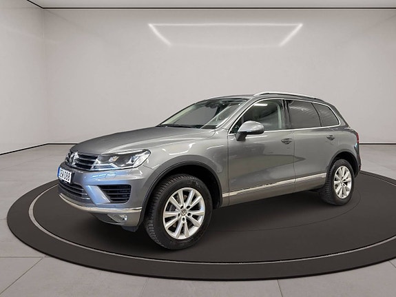 Volkswagen Touareg 4 of 26