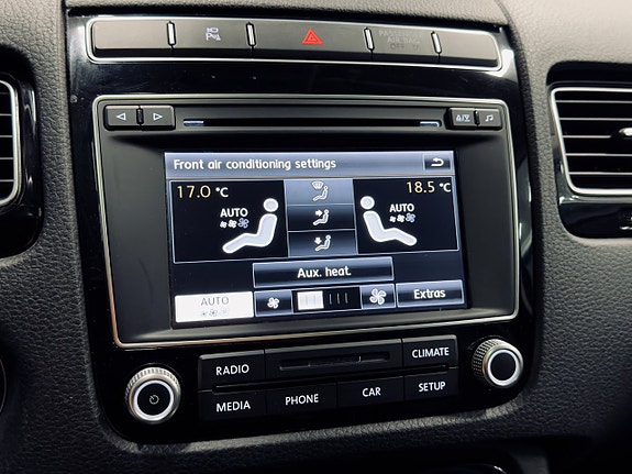 Volkswagen Touareg 22 of 26