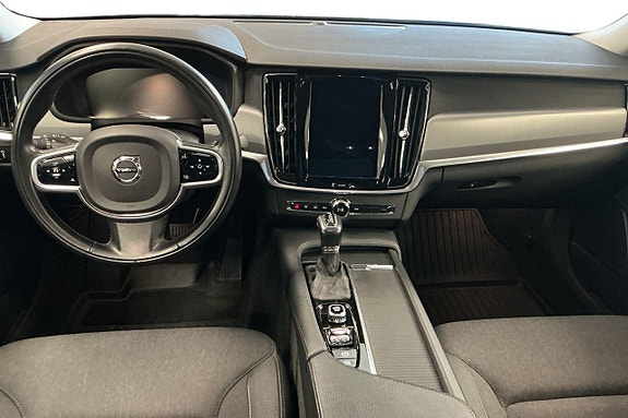 Volvo S90 13 of 26