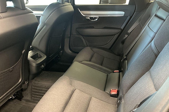 Volvo S90 12 of 26