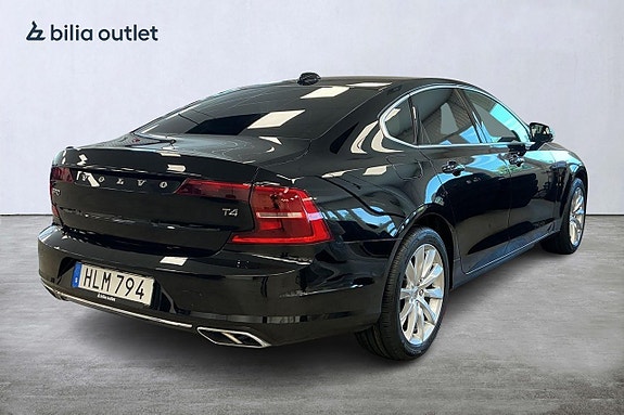 Volvo S90 4 of 5