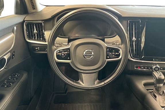 Volvo S90 14 of 26