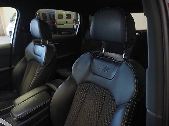 Audi Q7 14 of 27