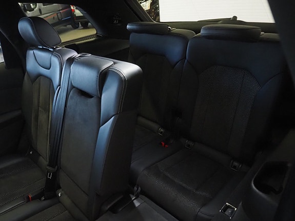 Audi Q7 13 of 27