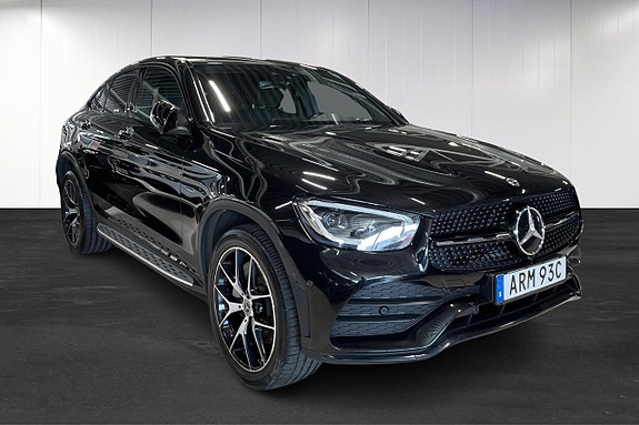 Mercedes-Benz GLC300 e 2 of 5