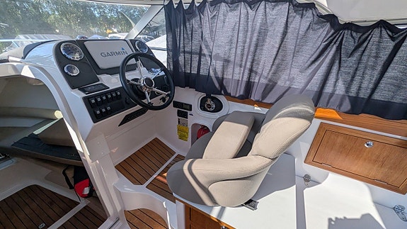 Aquador 24 HT -2018. Mercruiser 4,5 MPI. Bogpropeller! 5 of 21