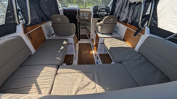 Aquador 24 HT -2018. Mercruiser 4,5 MPI. Bogpropeller! 6 of 21