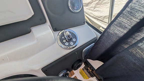 Aquador 24 HT -2018. Mercruiser 4,5 MPI. Bogpropeller! 11 of 21