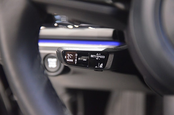 Porsche Panamera 4 18 of 21
