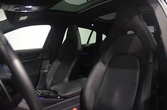 Porsche Panamera 4 11 of 21