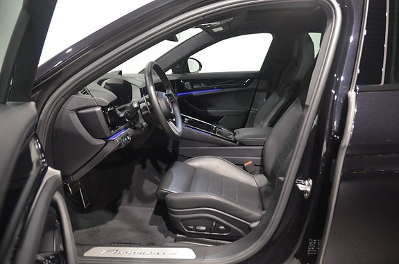 Porsche Panamera 4 10 of 21