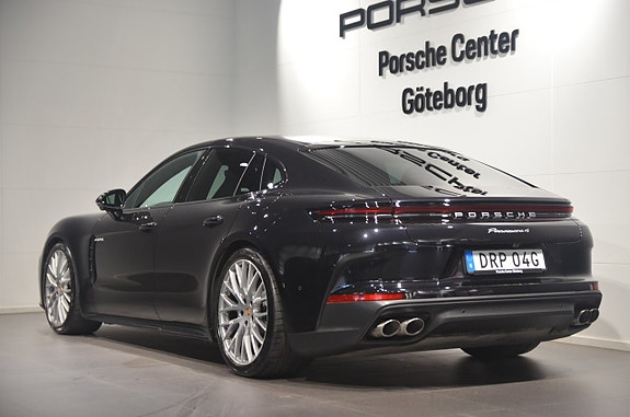 Porsche Panamera 4 6 of 21