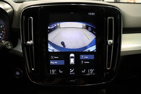 Volvo XC40 23 of 27