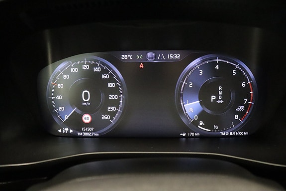 Volvo XC40 19 of 27