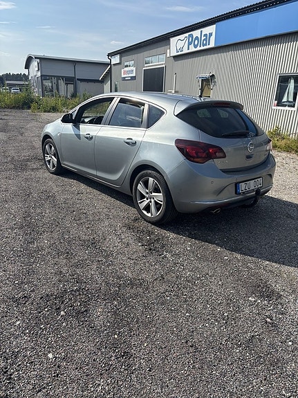 Opel Astra 3 of 4