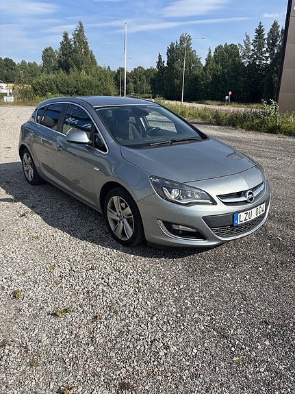 Opel Astra 2 of 4