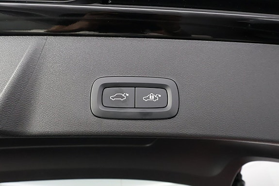 Volvo XC40 29 of 29