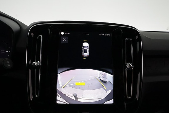 Volvo XC40 18 of 29