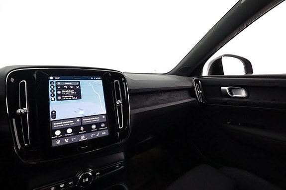 Volvo XC40 23 of 29