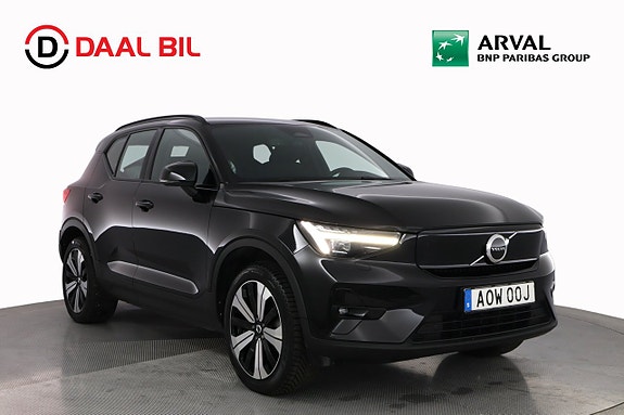 Volvo XC40 3 of 29