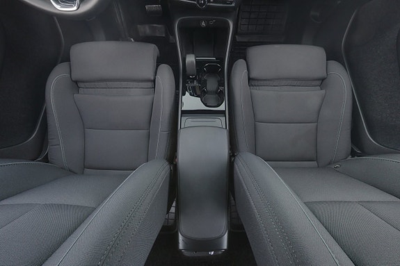 Volvo XC40 14 of 29