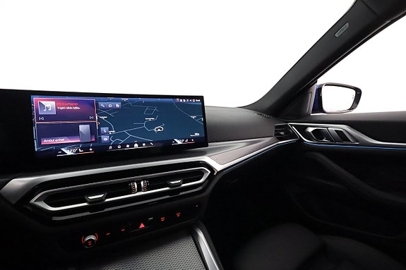 BMW i4 23 of 27