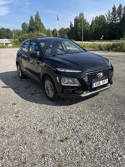 Hyundai Kona 2 of 4