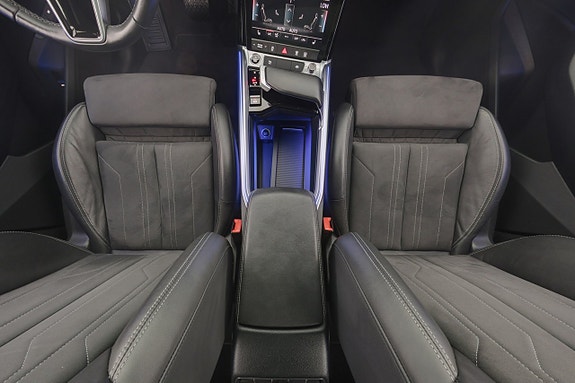 Audi Q8 e-tron 13 of 29