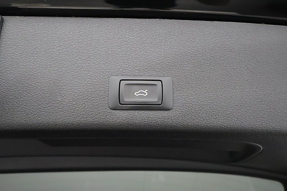 Audi Q8 e-tron 29 of 29