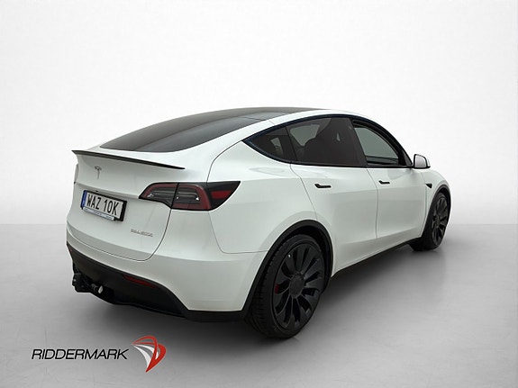 Tesla Model Y 9 of 30