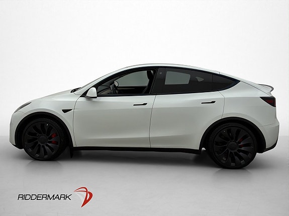 Tesla Model Y 5 of 30