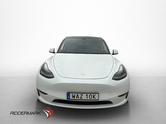 Tesla Model Y 3 of 30