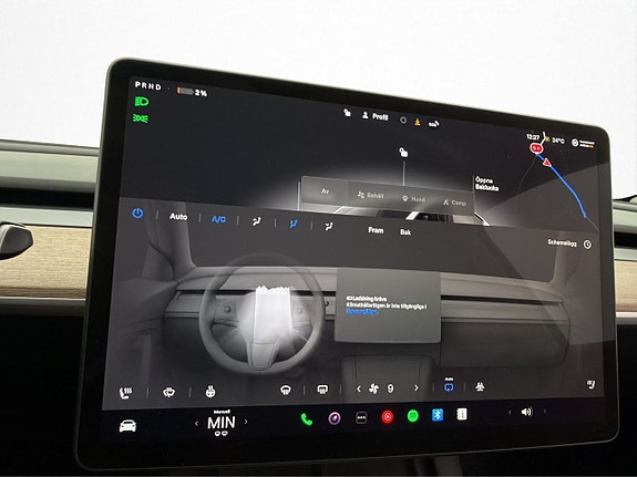 Tesla Model Y 22 of 30