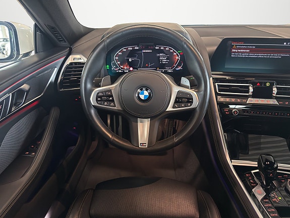 BMW M850i 11 of 22