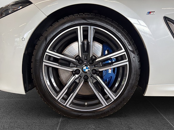 BMW M850i 22 of 22