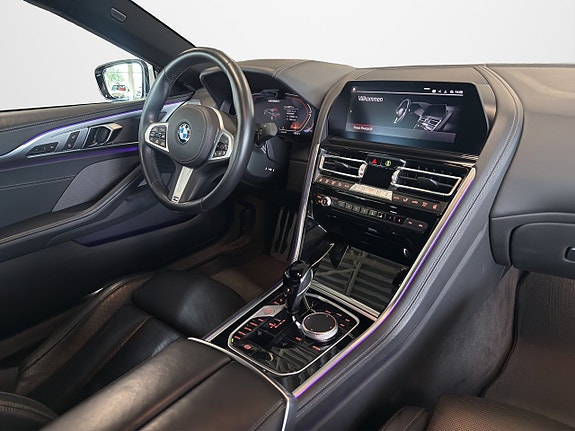 BMW M850i 16 of 22