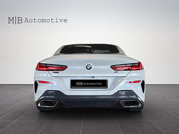 BMW M850i 5 of 5